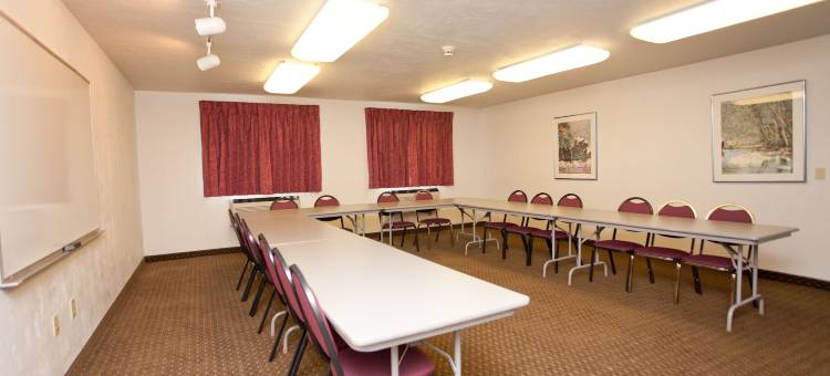 波特兰机场速8酒店(Super 8 by Wyndham Portland Airport)图片