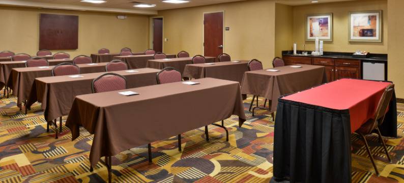 希尔顿欢朋套房酒店-曼西(Hampton Inn & Suites Muncie)图片