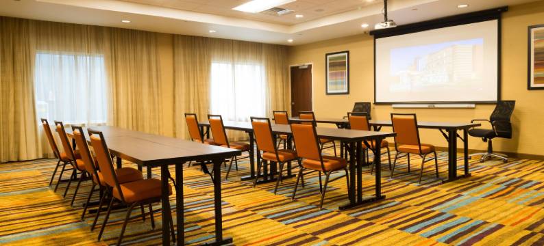 迪克索万枫酒店及套房(Fairfield Inn & Suites Dickson)图片