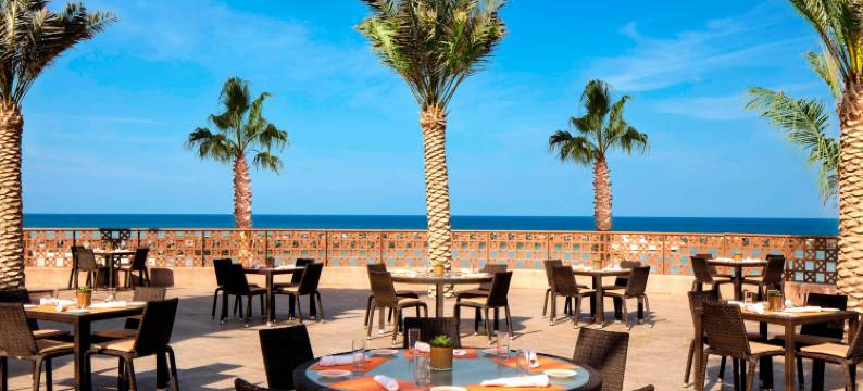 沙迦喜来登海滩度假酒店及水疗中心(Sheraton Sharjah Beach Resort & Spa)图片