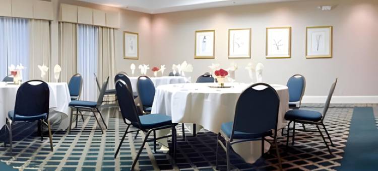 罗利卡瑞I-40沃尔纳特街假日套房酒店(Holiday Inn & Suites Raleigh-Cary (I-40 @Walnut St))图片