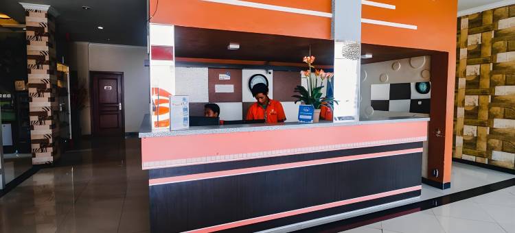 RedDoorz Plus @ Grand City Inn Makassar图片