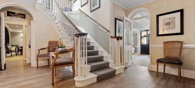 Sleeping Bear Hotel Dorchester图片