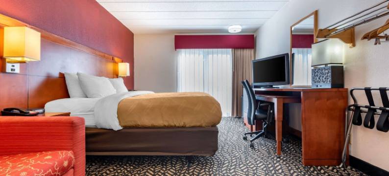 伏尔克纳-詹姆斯顿凯艺酒店(Quality Inn Falconer - Jamestown)图片