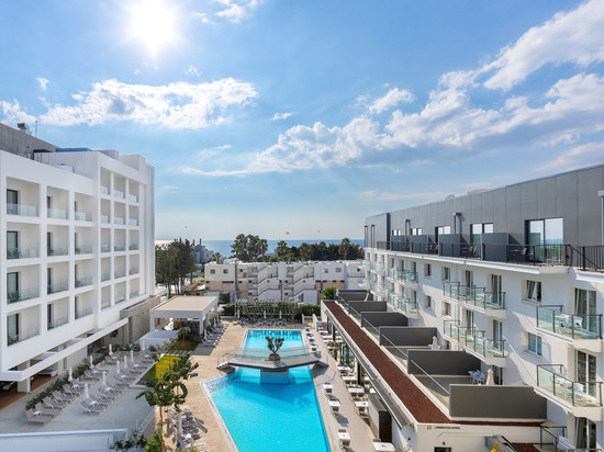 阿内密套房酒店