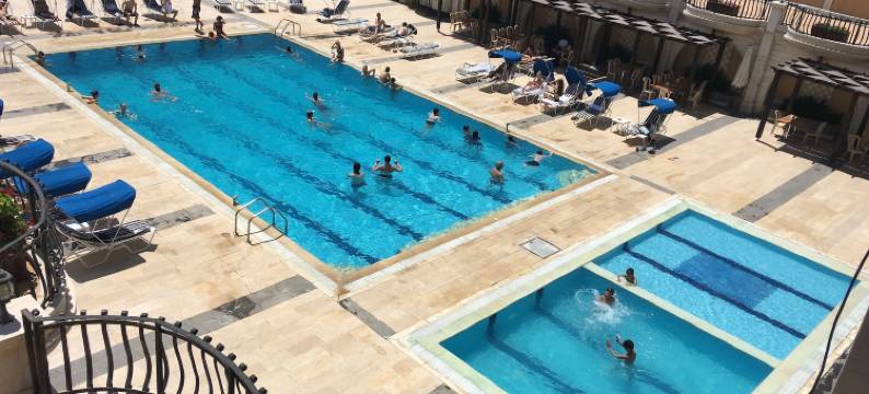 白金酒店(Platinum Hotel)图片