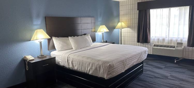 温德姆法明顿贝蒙特酒店(Baymont Inn and Suites by Wyndham Farmington, MO)图片