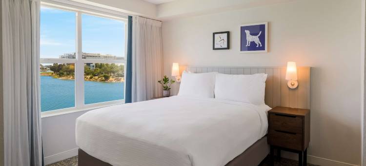 旧金山机场牡蛎角索内斯塔 ES 套房海滨酒店(Sonesta ES Suites San Francisco Airport Oyster Point Waterfront)图片