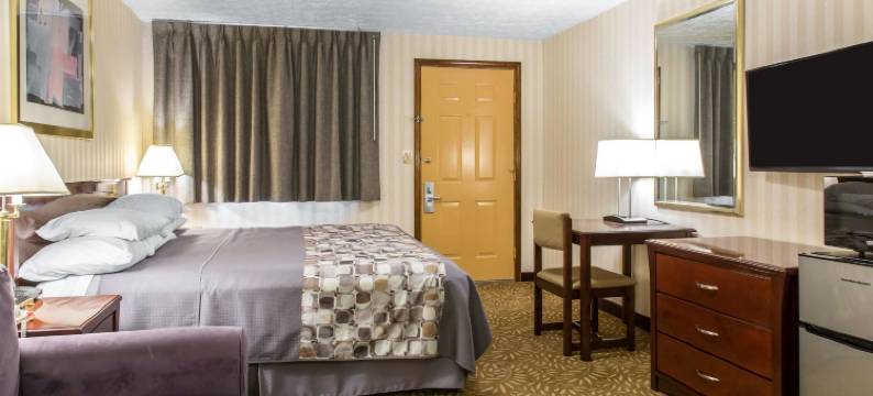 布兰福尔德 - 吉尔福德罗德威套房酒店(Rodeway Inn & Suites Branford - Guilford)图片