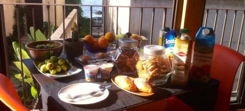 拉西沃卢姆斯住宿加早餐旅馆(La Scivola Rooms)图片