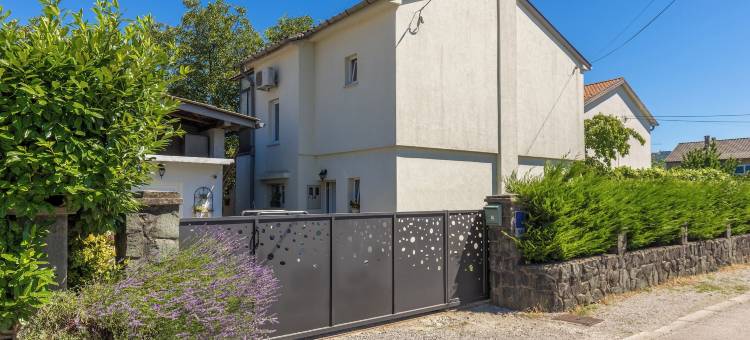 舒适的带私人花园的家(Cozy Home with Private Garden - Happy Rentals)图片