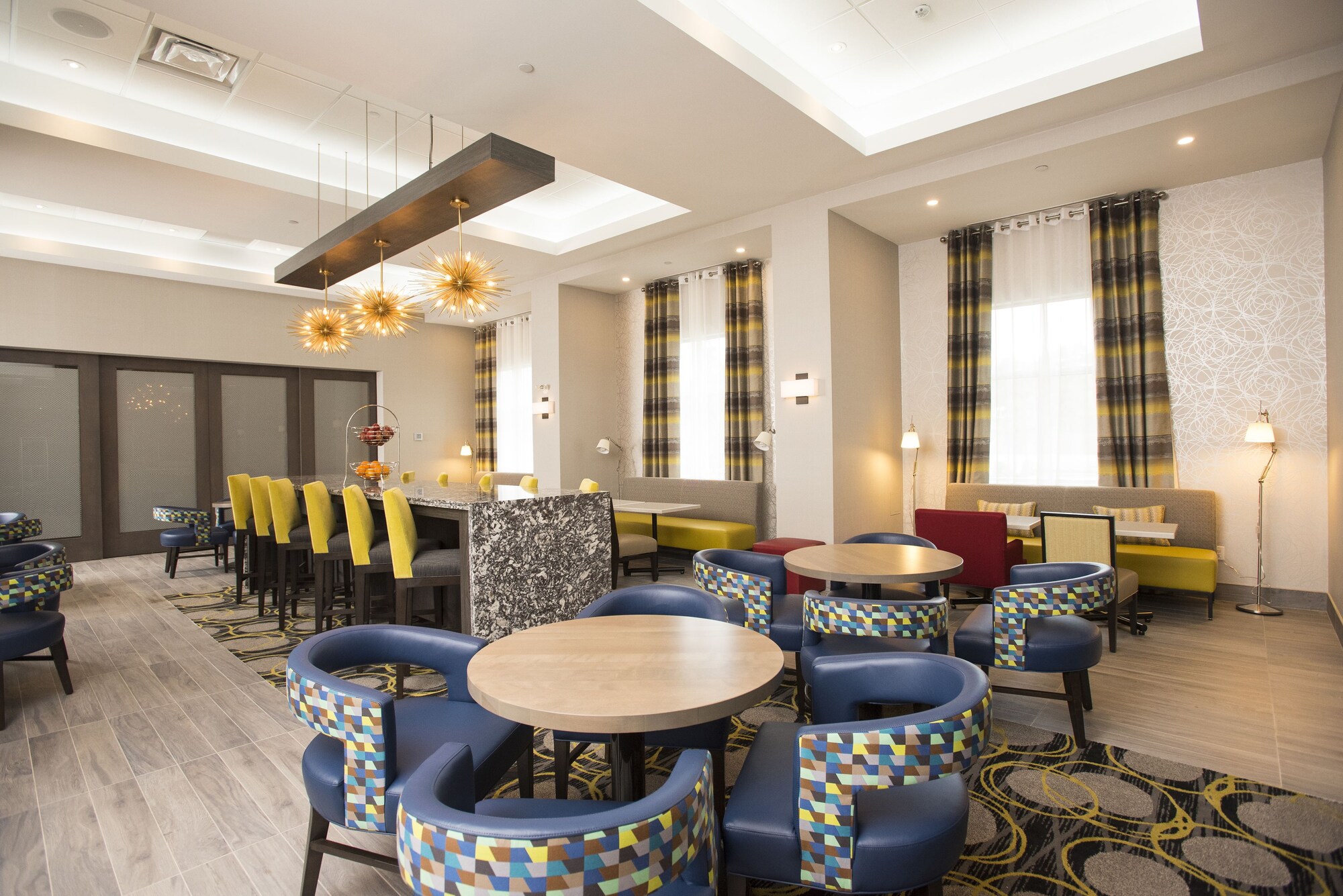 Hampton Inn & Suites by Hilton Thunder Bay Over view