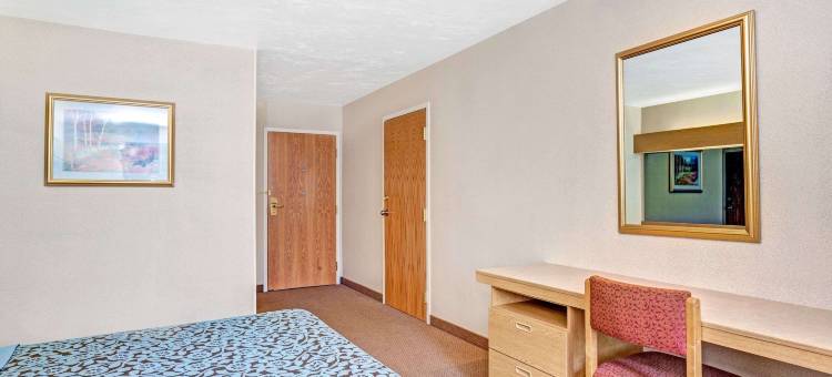 斯特布里奇温德姆戴斯酒店(Days Inn by Wyndham Sturbridge)图片