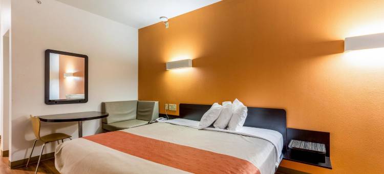 德克萨斯乔丹顿 6 号汽车旅馆(Motel 6 Jourdanton, TX)图片