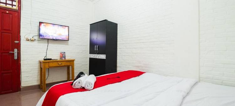 红多兹酒店-帕穆朗大学(RedDoorz Near Universitas Pamulang)图片