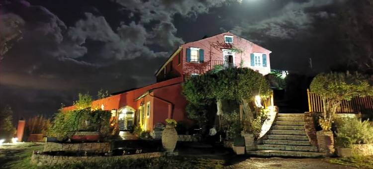 房达纳别墅酒店(Fundana Villas)图片