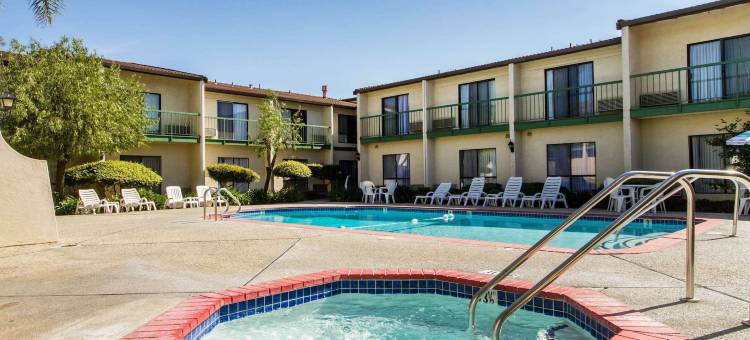 南圣荷西 / 摩根山丘凯艺套房饭店(Quality Inn & Suites South San Jose - Morgan Hill)图片