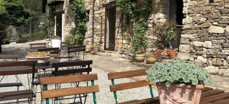 卡西纳·贝托洛托酒店度假村。(Cascina Bertolotto Wine Resort)图片