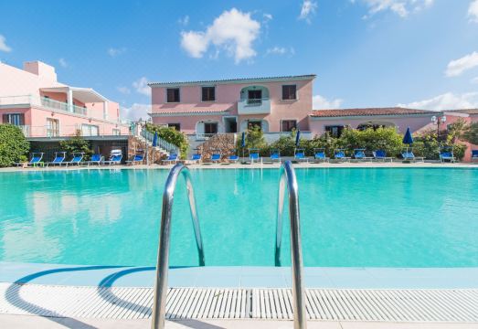 Albergo Residenziale Gli Ontani Over view