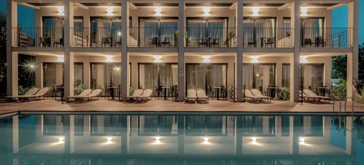 新海滩酒店(New Beach Hotel)图片