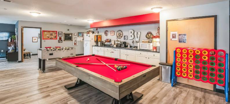 Spacious Apartment with Private Balcony - Modern Comfort and Convenience图片