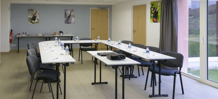 克罗伊克斯布兰丁布里特酒店(Brit Hotel Reims Croix Blandin)图片