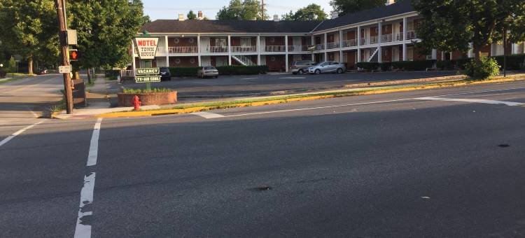 联排别墅汽车旅馆(Motel Town House)图片