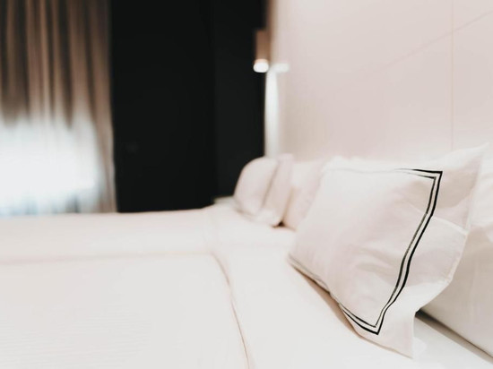 马拉加诺斯特鲁姆机场住宿