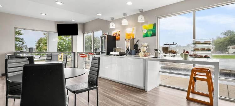 奥本校园区I-85凯艺酒店(Quality Inn Auburn Campus Area I-85)图片