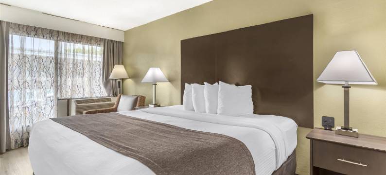 阿什维尔巴的摩尔东部贝斯特韦斯特酒店(Best Western Asheville Tunnel Road)图片