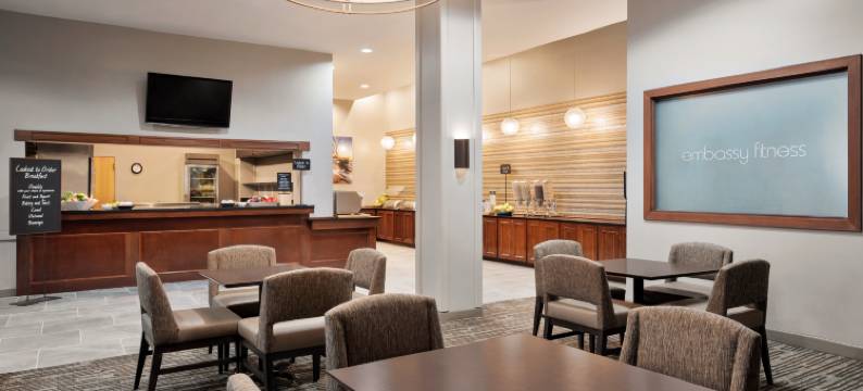 希尔顿安泊酒店-不伦瑞克(Embassy Suites by Hilton Brunswick)图片