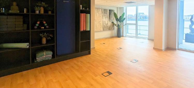 Charles Hope的南安普敦海滨(Charles Hope Southampton Waterside)图片