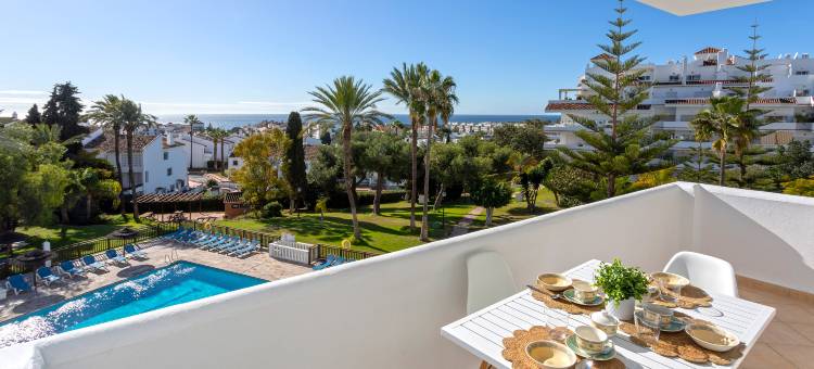 Exclusive 2BD apartment with private terrace in Marbella. Royal Gardens图片