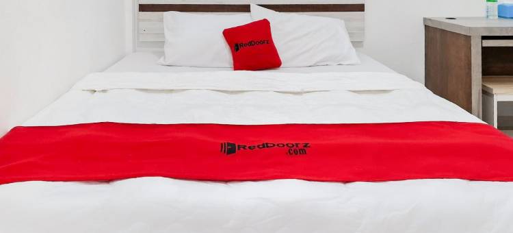 红多兹伊斯兰酒店-近丹戎槟榔市中心(RedDoorz Syariah Near Tanjung Pinang City Center)图片