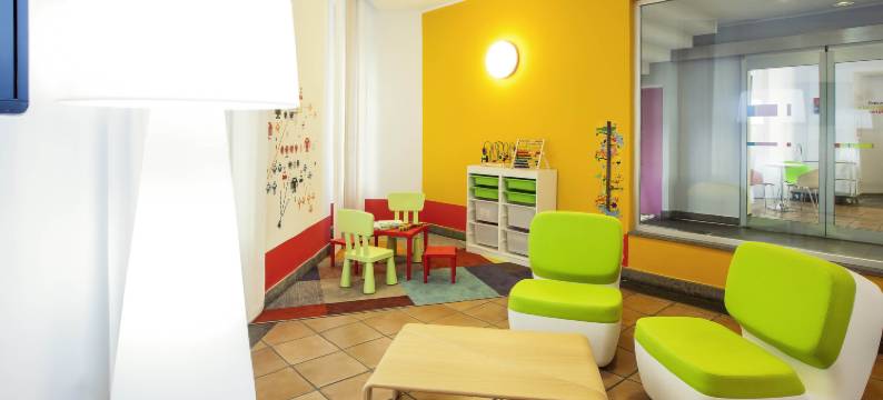 宜必思尚品那不勒斯加里波酒店(Ibis Styles Napoli Garibaldi)图片