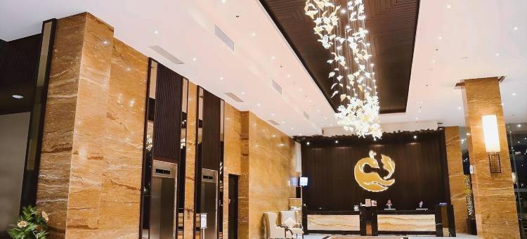 获得首映三宝垄(Gets Premiere Semarang)图片