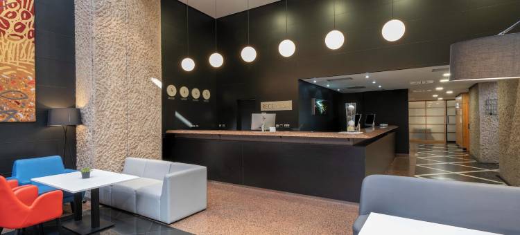 西肯普埃尔塔马德里酒店(Silken Puerta Madrid)图片