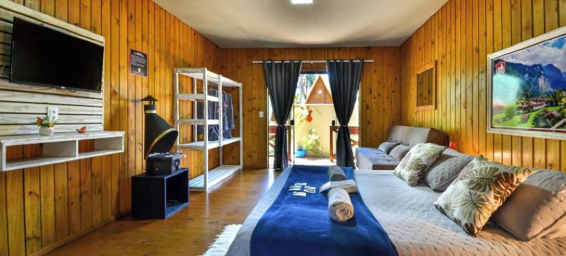 瑞士小屋龙宝宾纳斯(Pousada Chalé Suiço Bombinhas)图片