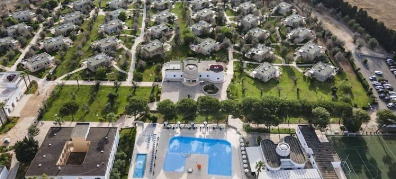 彩色多尔门家庭村(Color Dolmen Family Village)图片