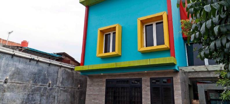 哈林佩达纳库苏马附近红多兹PLUS酒店2(RedDoorz Plus Near Halim Perdanakusuma 2)图片