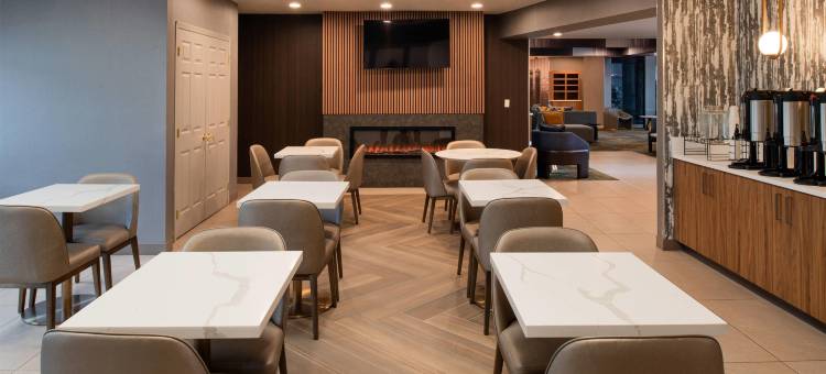 西雅图锡塔克机场拉昆塔温德姆套房酒店(La Quinta Inn & Suites by Wyndham Seattle Sea-Tac Airport)图片