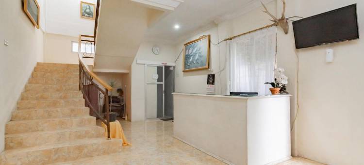 Urbanview Hotel Mon Bel Cibodas by RedDoorz图片