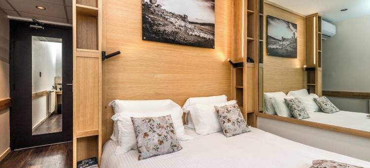 洛吉斯酒店餐厅 Les 2 Rives - A75，河边(Logis Hôtel Restaurant les 2 Rives - Chambres Climatisees - A75, en Bordure de rivière)图片