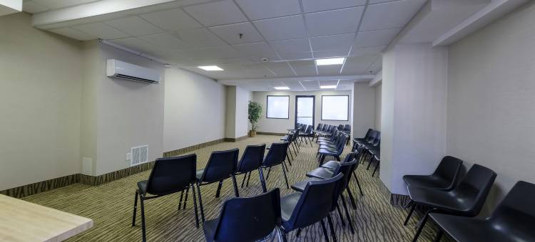 红屋顶酒店及套房纽堡 - 斯图尔特机场/西点(Red Roof Inn & Suites Newburgh - Stewart Airport/ West Point)图片