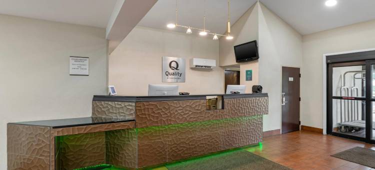 堪萨斯城国际机场品质酒店(Quality Inn Kansas City International Airport)图片