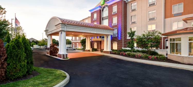 谢勒维尔智选假日酒店(Holiday Inn Express & Suites SCHERERVILLE by IHG)图片