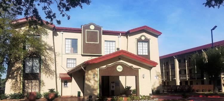 休斯顿-霍比机场红屋顶套房酒店(Red Roof Inn & Suites Houston - Hobby Airport)图片