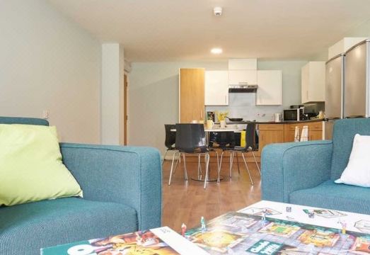 Ensuite Rooms for Students Only-Bangor Hotel Overview