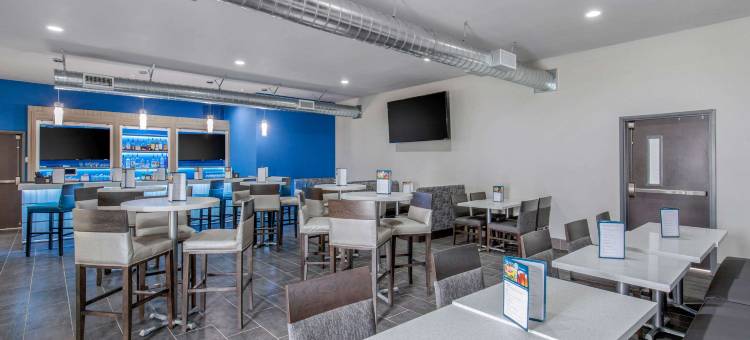 DFW北凯隆酒店(Clarion Inn & Suites DFW North)图片