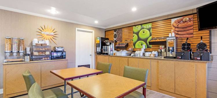 埃尔帕索东拉昆塔温德姆套房酒店(La Quinta Inn & Suites by Wyndham El Paso East)图片